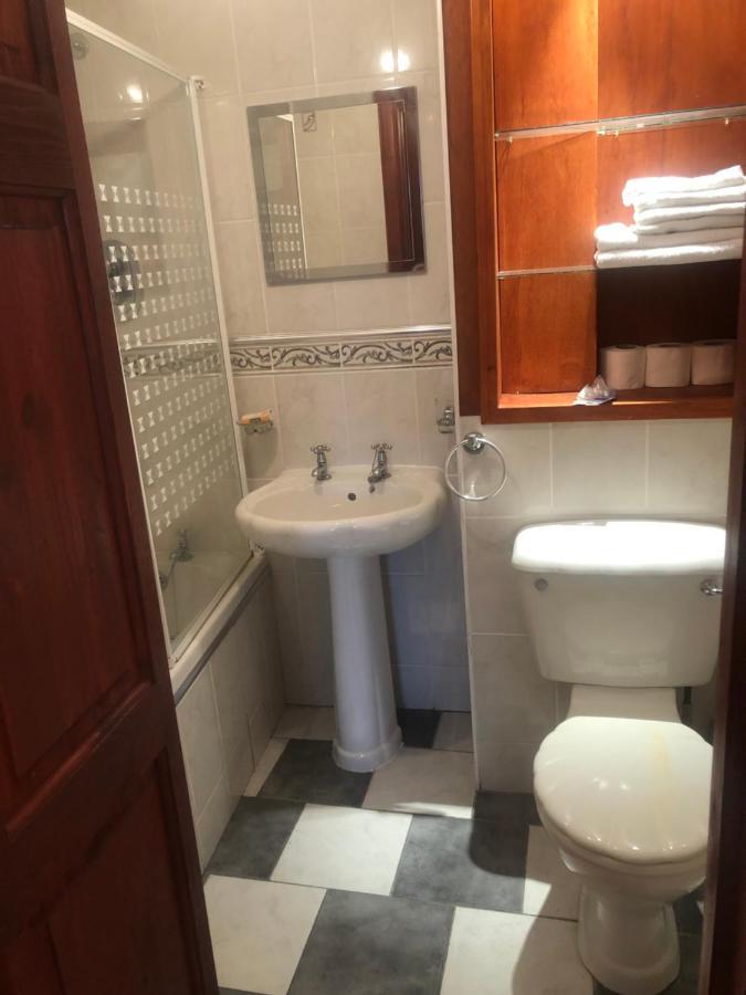 Executive Serviced Apartments 2 Forfar Exteriör bild